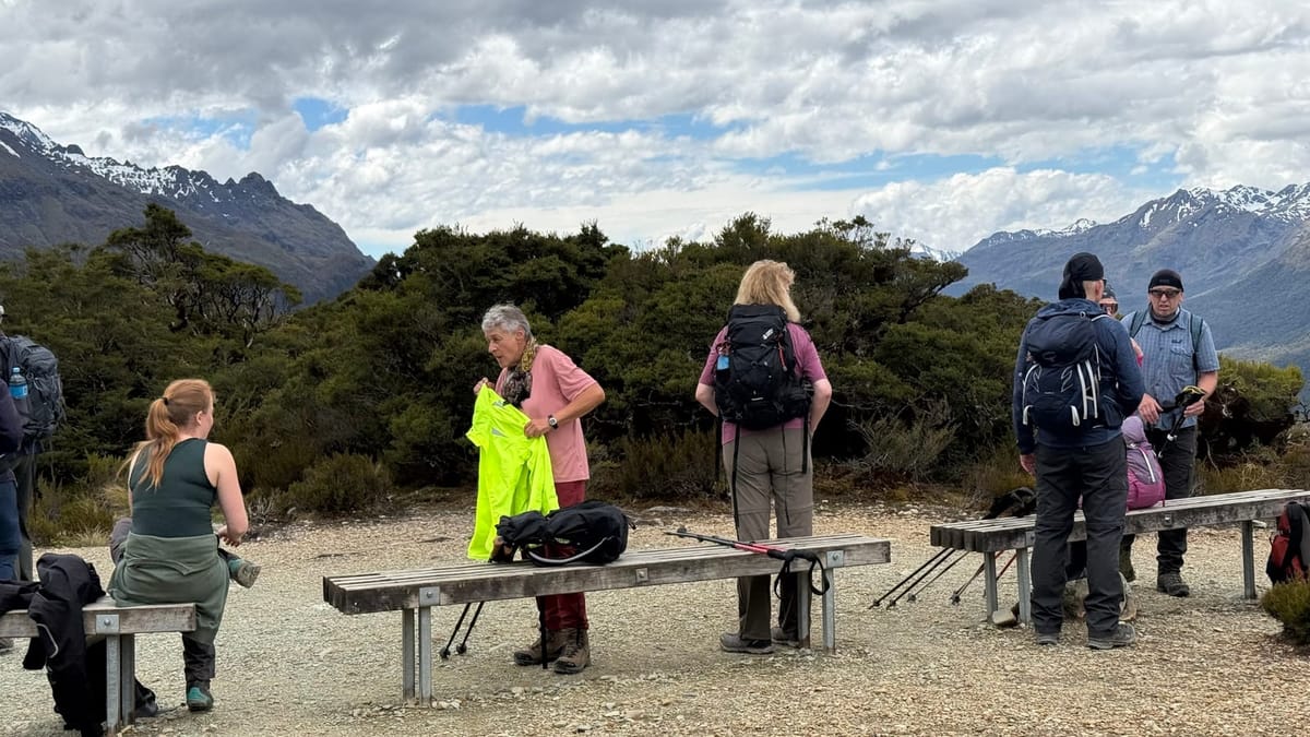 고귀한 야만인(Noble Savage): Lake Marian과 Key Summit과 밀포드 사운드