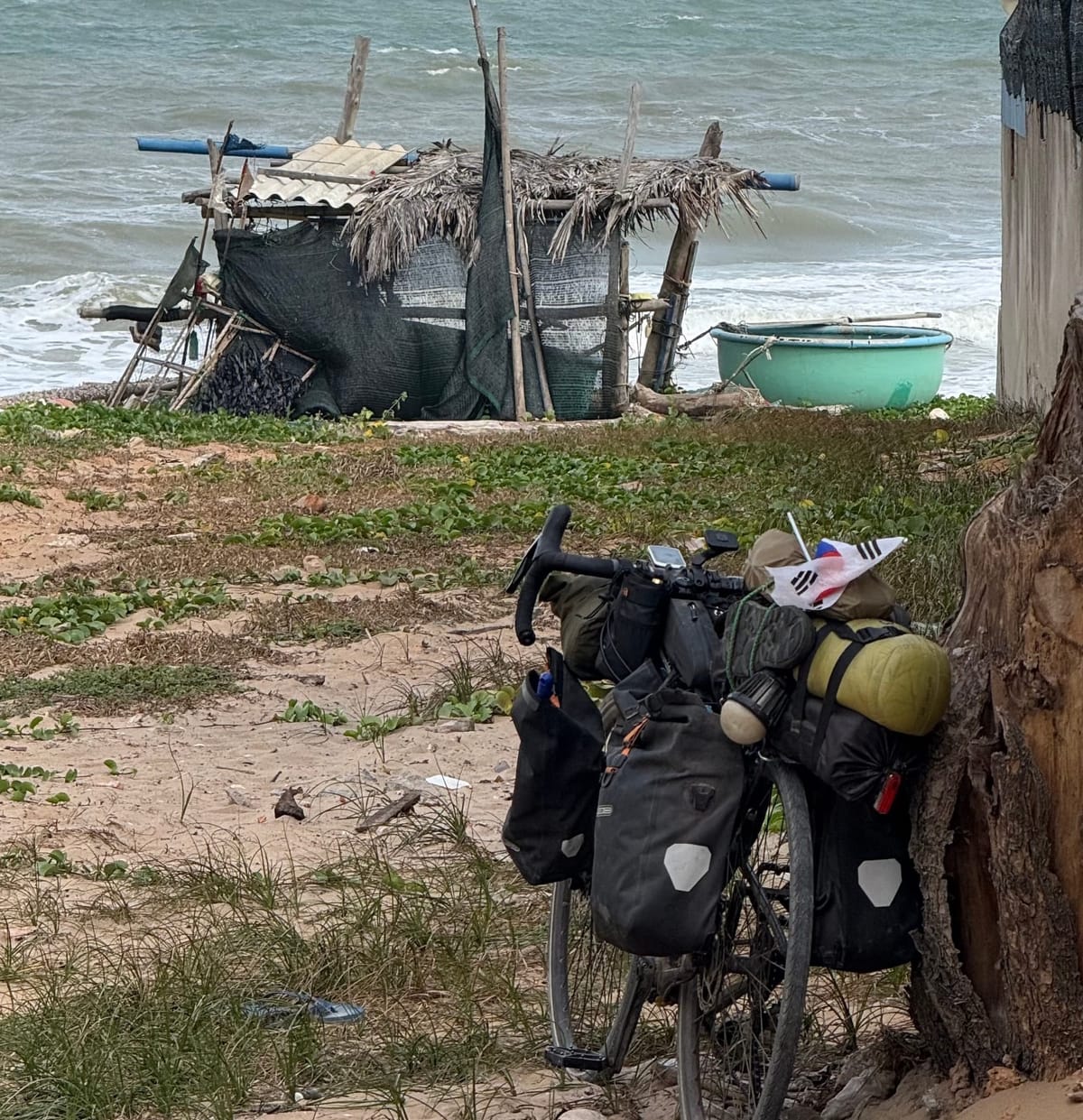 적응이 안되는 경적소리와 베트남인의 경계심