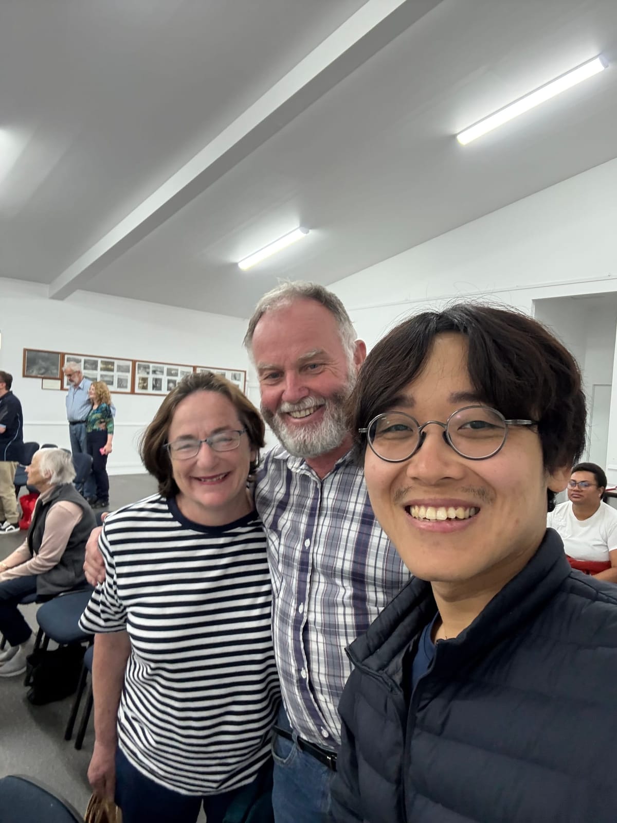 "Hey Kim" 밥 먹고 가요: 시골 작은 교회의 환대