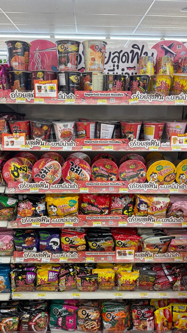 세븐일레븐이 주는 평화: 태국 국경을 넘자마자 마주한 문명의 안도감