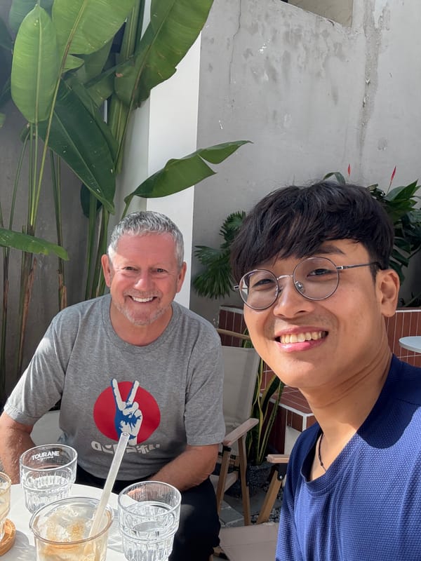 다낭 한달살기 시작: 환영해주는 아저씨들