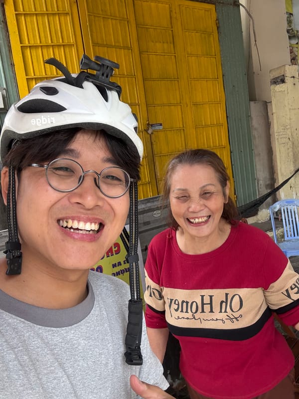 다낭 살이 #03: 웃지 않는 사람들, 끈끈한 사람들